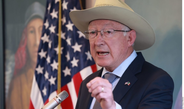 Ken Salazar responde a AMLO: Violencia en Sinaloa no es culpa de Estados Unidos