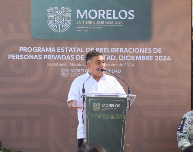 Miguel Ángel Urrutia, titular de la SSPC, participó en el acto encabezado por la gobernadora Margarita González Saravia de entrega de constancias de preliberación a 21 personas en el Cereso Morelos. 