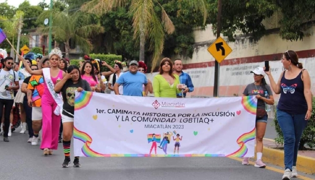 En Miacatlán se realizó la primera caminata a favor de la inclusión y por el respeto a la diversidad.