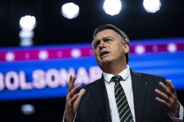 Jair Bolsonaro planea volver a Brasil en marzo