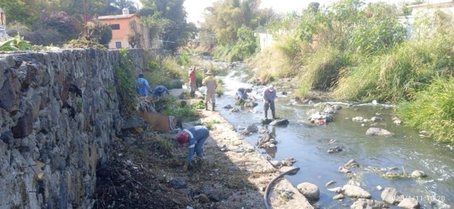 Instruye alcalde Rafael Reyes limpieza permanente de barrancas en Jiutepec
