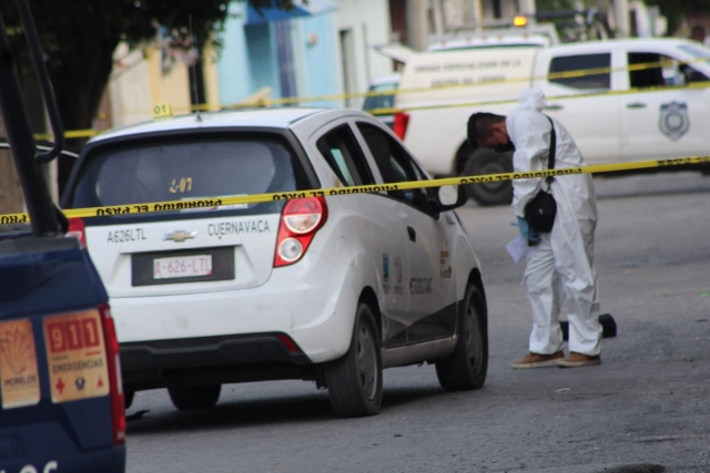 Un taxista fue asesinado a balazos en la colonia 10 de Abril, en Temixco