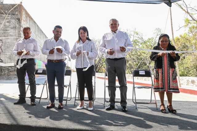 Reactiva gobierno de Margarita González Saravia camino de acceso al municipio de Xochitepec