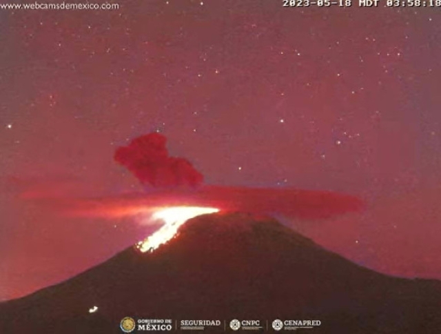 Explosión del volcán Popocatépetl a las 03:57 horas