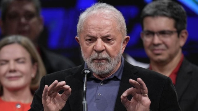 Lula da Silva gana la primera vuelta electoral en Brasil con más del 48% de los votos