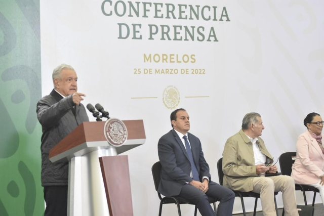 Da su respaldo Andrés Manuel López Obrador al gobernador Cuauhtémoc Blanco