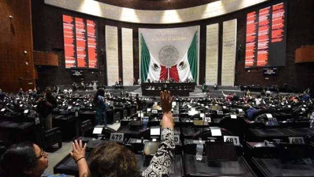 Jueces ordenan al Congreso suspender el debate de la reforma judicial