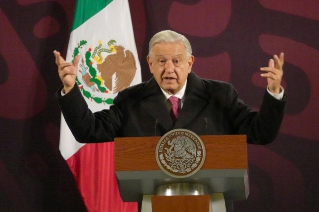 AMLO se despide en su última mañanera: &#039;Me dediqué a servir al pueblo&#039;