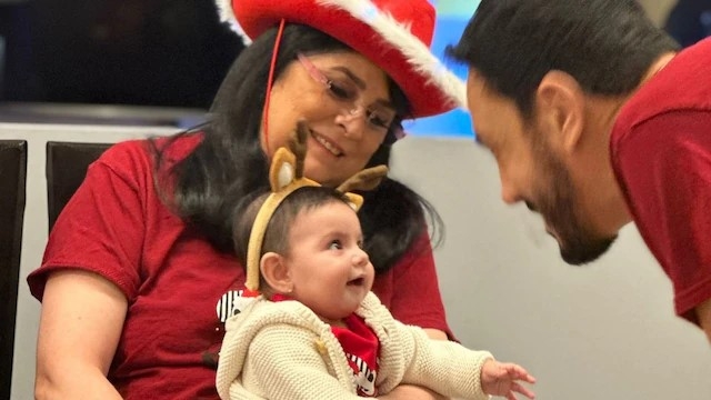 Victoria Ruffo celebra navidad con su nieta Tessa