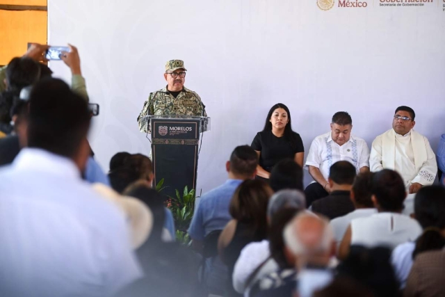 Autoridades estatales encabezaron ayer una jornada más del programa “Sí al desarme, sí a la paz”, en Jiutepec.