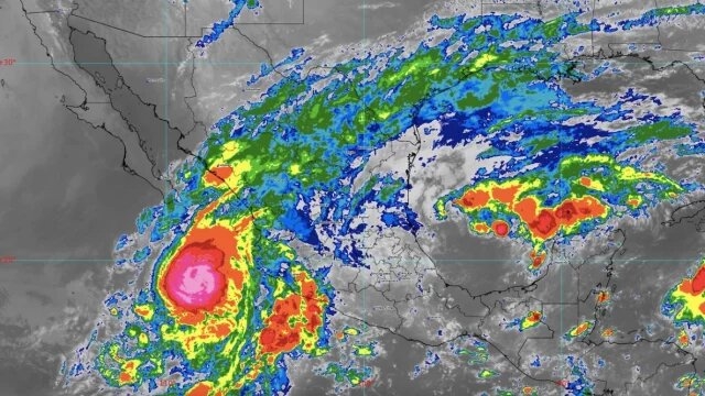 Huracán ‘Lidia’ ya es categoría 4, se dirige a Jalisco y Nayarit