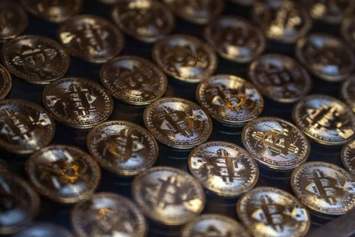¡Bitcoin cae! Se cotiza en menos de 60 mil dólares, su nivel más bajo en noviembre