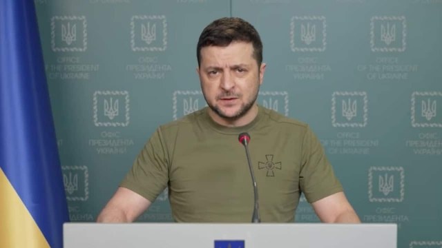 Zelenski reporta mil 300 militares de Ucrania fallecidos por invasión de Rusia