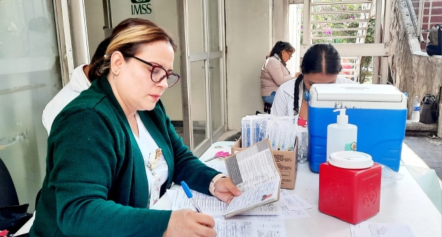 Se suma IMSS Morelos a campaña de vacunación contra influenza y covid-19