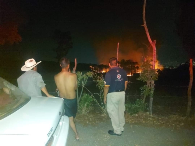 Atienden incendio forestal en el paraje &#039;Las Carpas&#039;, en la colonia Lomas Tetela