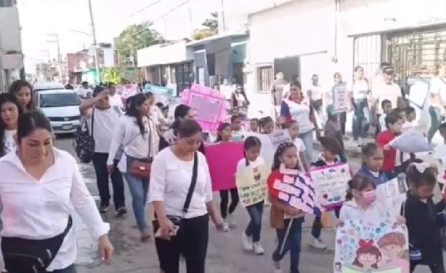 En octubre se desarrollan las actividades de fomento a la lectura, destacó la comunidad escolar.