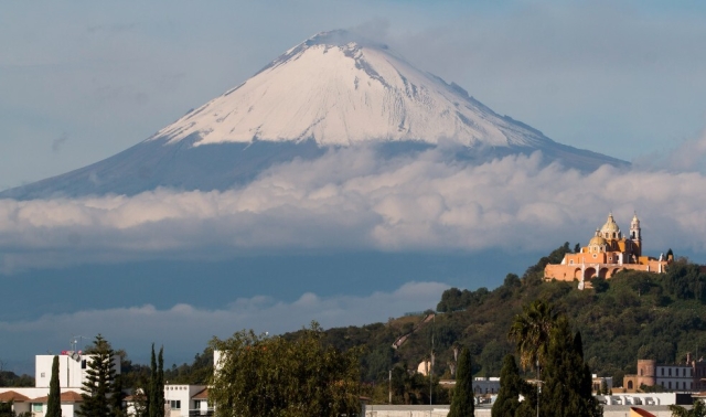 FOTOS: Popocatépetl amanece cubierto de blanco por frente frío