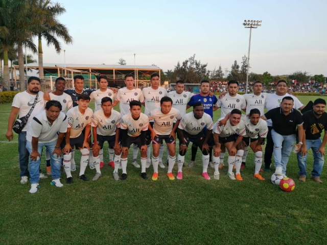 Selección Tlayacapan eliminó en penales a Deportivo Ahuehueyo.