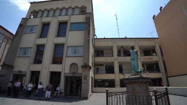 “Lobos con piel de oveja” en la administración estatal