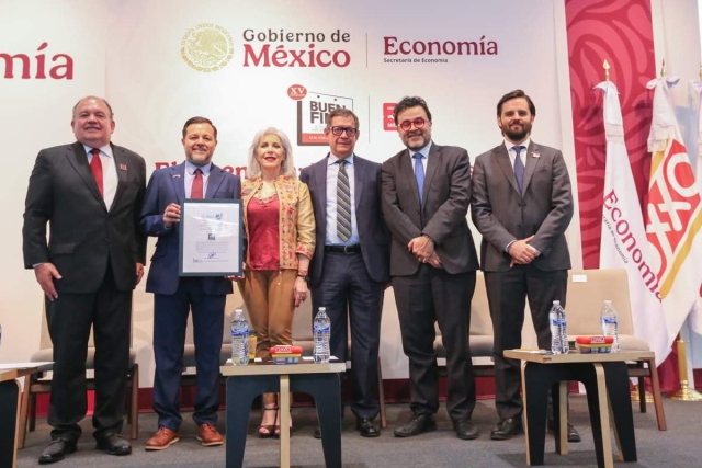 En el anuncio de la incorporación de la empresa OXXO a “El Buen Fin” se informó también que la meta de este año es superar el resultado de 2024, cuando se registraron ventas por 172.9 mil millones de pesos.