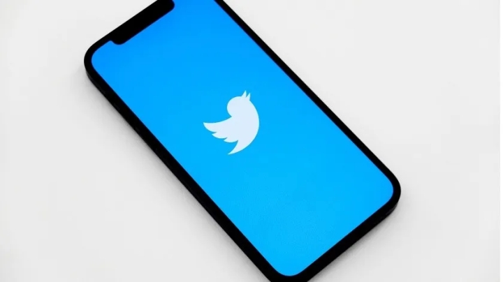 Descubre 5 funciones de Twitter y aprende a activarlas