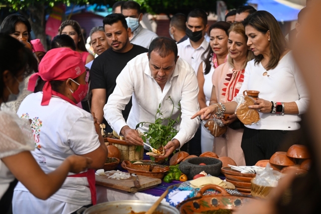 Inaugura Cuauhtémoc Blanco Cuarto Festival de Cocineras Tradicionales en Morelos