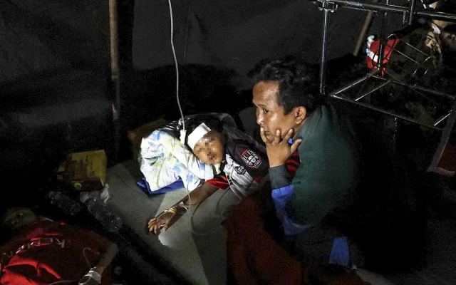 Encuentran vivo a niño de seis años dos días después del sismo en Indonesia