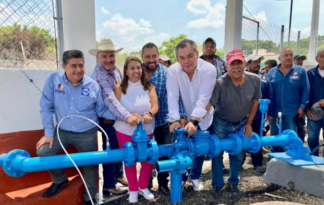 Alcalde de Jiutepec entrega rehabilitación del pozo de agua de la colonia Francisco Villa