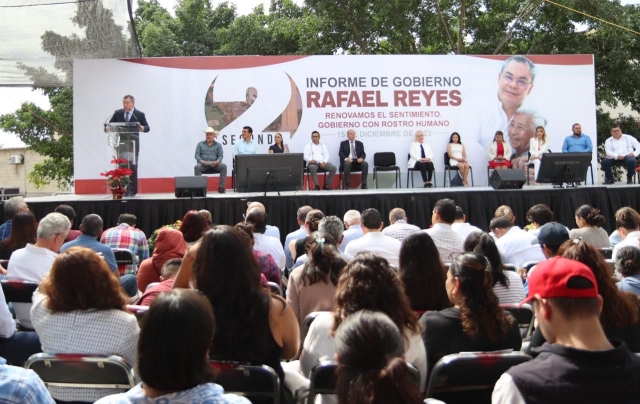 Presenta alcalde de Jiutepec segundo informe de labores