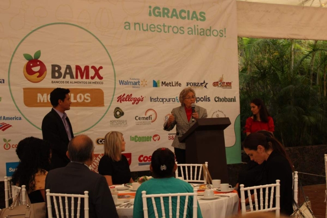 Elena González Navarro, presidenta del consejo del Banco de Alimentos de Morelos, rindió su informe de actividades. 