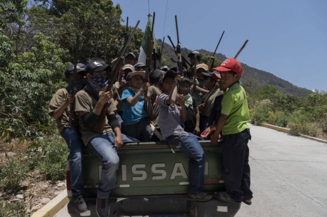 Niños armados de Guerrero