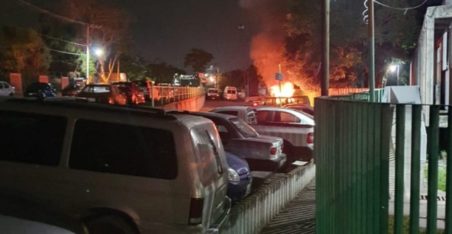 Se incendia una camioneta en Zacatepec