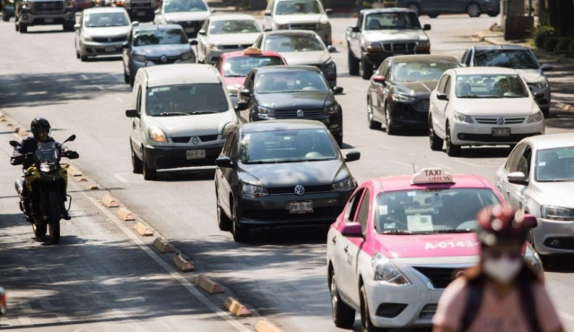 Autos en CDMX ya podrán moverse tras chocar; nuevas reglas para esperar al seguro por accidentes viales
