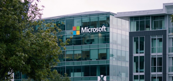 Microsoft compra Nuance para mejorar su IA y enfocarse en la salud
