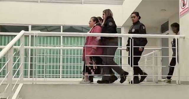 Vinculan a proceso a Carlota 'N' por homicidio en Chalco