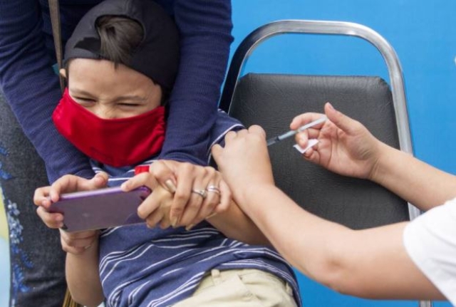 Uruguay: Aplican por error vacuna COVID Sinovac a 158 niños en lugar de la de Pfizer