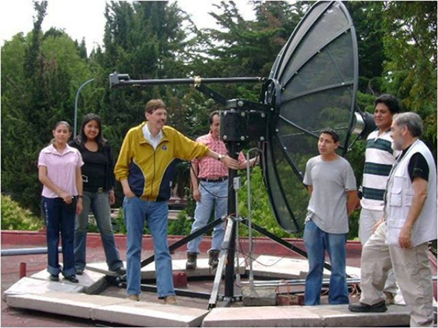 Motivan en jóvenes bachilleres el gusto por la ciencia mediante la Red Mexicana de Radiotelescopios