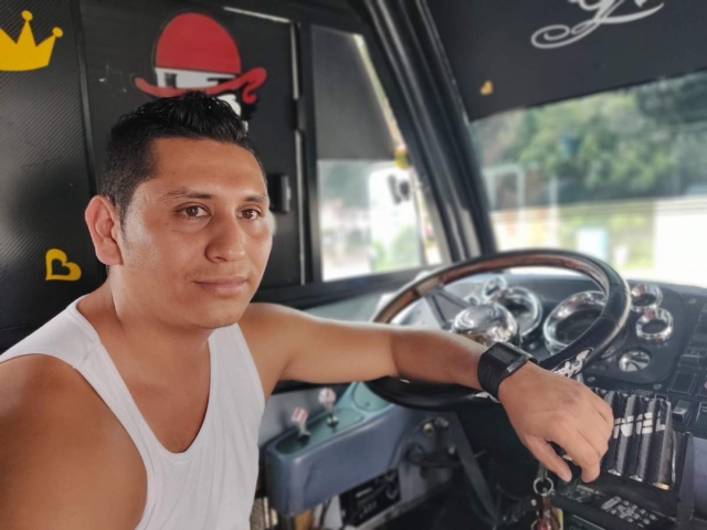 De su papá heredó el gusto por el volante