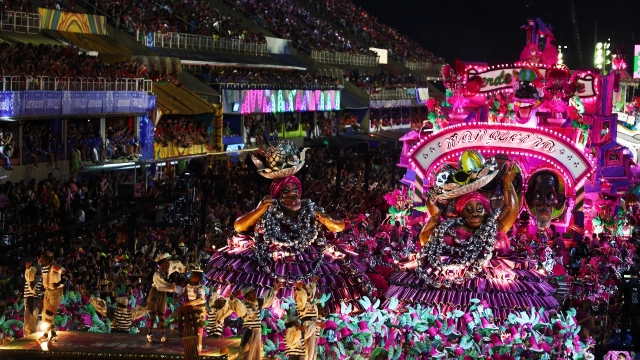 Vuelve por fin el carnaval de Río dejando atrás la pandemia