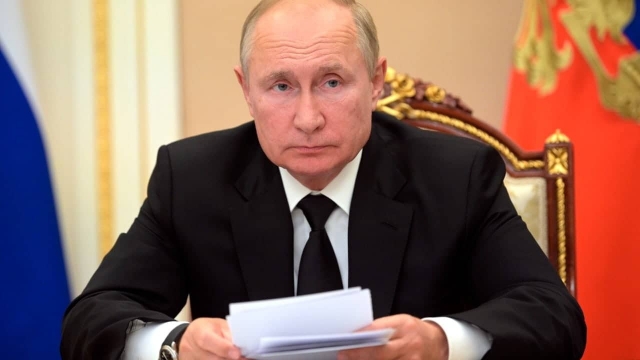 Vladimir Putin hará cuarentena por casos de COVID en su entorno.