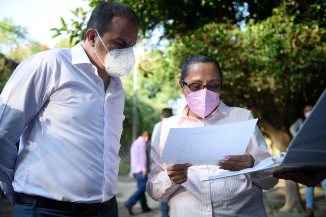 Recorre Cuauhtémoc Blanco calles de Cuernavaca para proyectar obras de rehabilitación