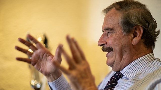 Permisos de la Cofepris de EPN a Vicente Fox son inmorales, insiste AMLO