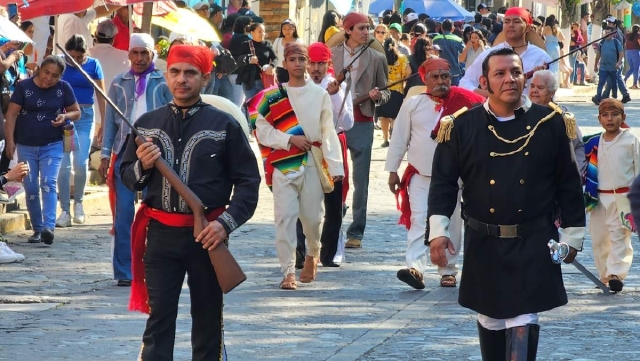 El evento se realizó en la plaza Piedra del Juramento, lugar donde Mariano Matamoros y 46 habitantes de Jantetelco se levantaron en armas en 1811. 