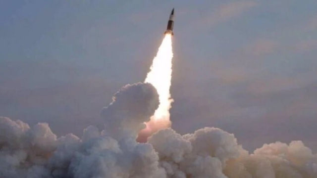 Corea del Norte lanza su primer misil balístico intercontinental en tres meses