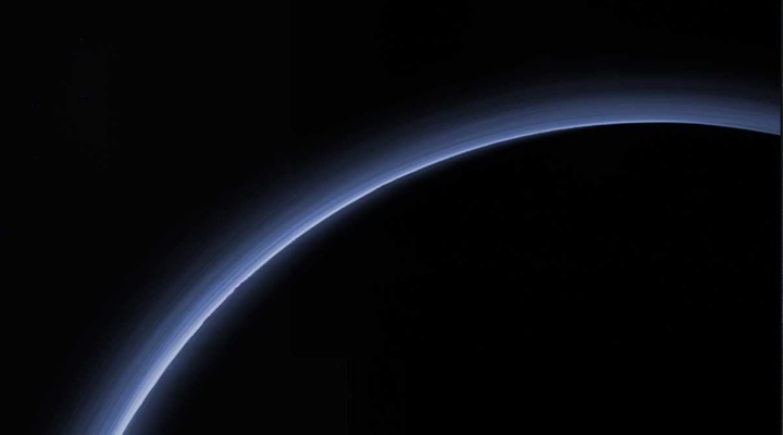 La atmósfera de Plutón está desapareciendo lentamente, descubren los científicos