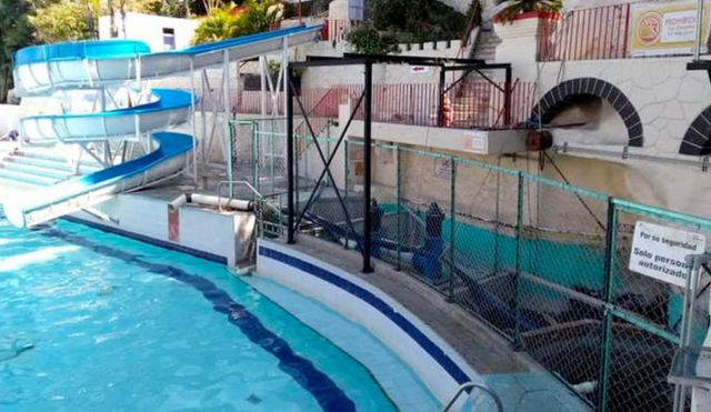 Denuncian discriminación a adultos mayores en balneario “Agua Hedionda”