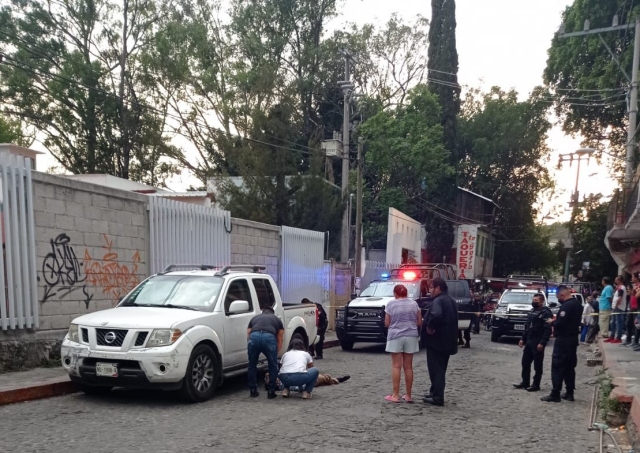 Atacan a tiros a un hombre en Santa María Ahuacatitlán