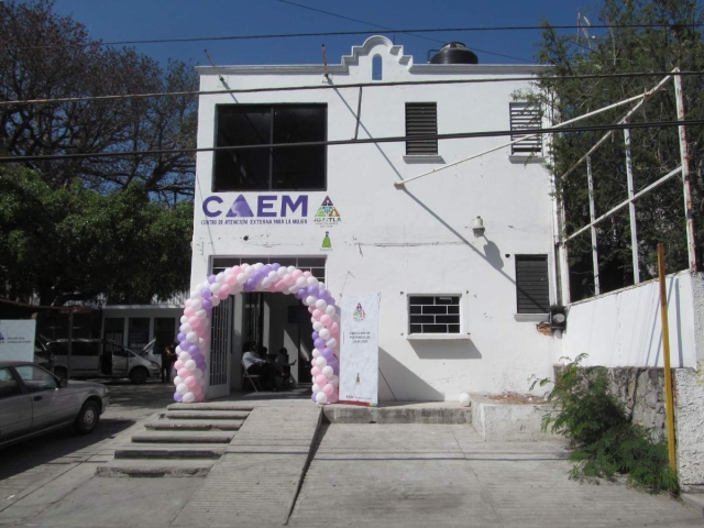 El CDM se encuentra ahora en la calle Zayaz Enríquez e invitan no sólo a las mujeres a acercarse, sino también a los hombres.