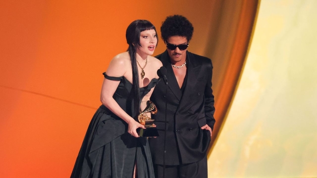 Lady Gaga y Chappell Roan alzan la voz en los Grammy 2025