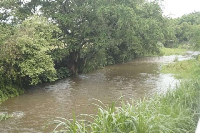 Durante la temporada de lluvias aumenta el riesgo de desbordamiento del río Chalma.